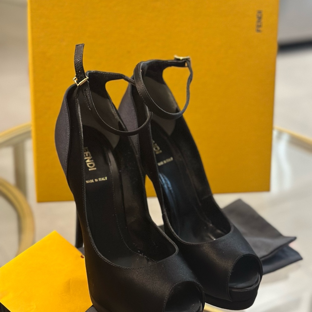 Fendi satin peep toe - Picture 4 of 7